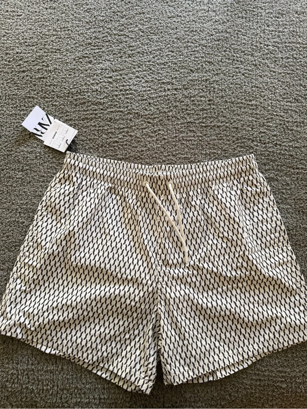 Zara Men’s Cream Swim Trunks with Black Geometric Print